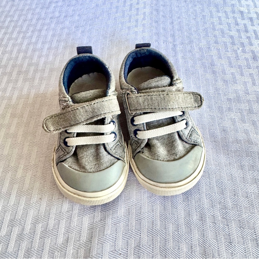 See Kai Run Toddler Sneakers Size 4 Gray Canvas Velcro Casual Shoes